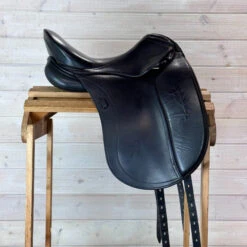 Used Schleese HK Dressage Saddle 17.5/MW -Weaver Leather Store 327 R Side 35719.1684874692
