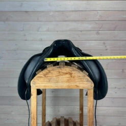 Used Albion SLK Dressage Saddle 17.5/MW -Weaver Leather Store 329 Front Measurement 73209.1686181187