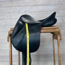 Used Stubben Genesis CL Dressage Saddle 17/N 18 Used Stubben Genesis CL Dressage Saddle 17/N -Weaver Leather Store 332 Flap Length 96851.1687460935