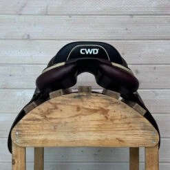Used CWD 2GS Close Contact Saddle 18/M 22 Used CWD 2GS Close Contact Saddle 18/M -Weaver Leather Store 333 Cantle 89055.1687462106