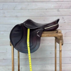 Used CWD 2GS Close Contact Saddle 18/M 18 Used CWD 2GS Close Contact Saddle 18/M -Weaver Leather Store 333 Flap Length 42824.1687462078