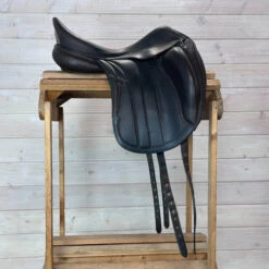 Used Equipe Viktoria Monoflap Dressage Saddle 17.5/W -Weaver Leather Store 334 R Side 45608.1687461297