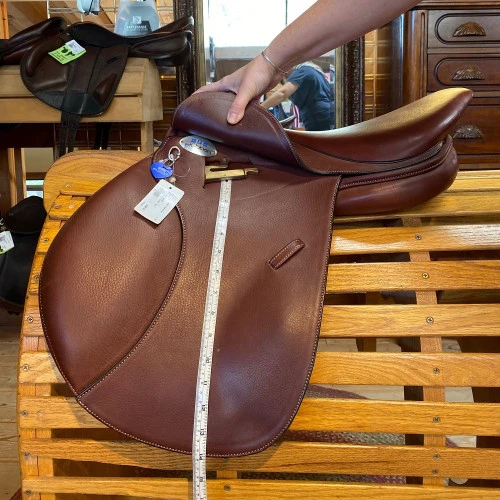 Stubben Ascend Jump Saddle 3 Stubben Ascend Jump Saddle