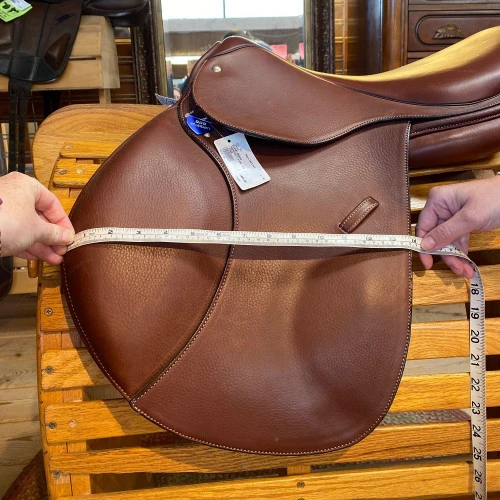 Stubben Ascend Jump Saddle 4 Stubben Ascend Jump Saddle - Image 2