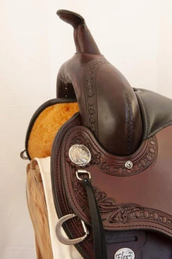 Circle Y Sheridan Flex2 Trail Saddle 1572 -Weaver Leather Store sheridan swell tooling concho 1572 circle y 94428.1572395445